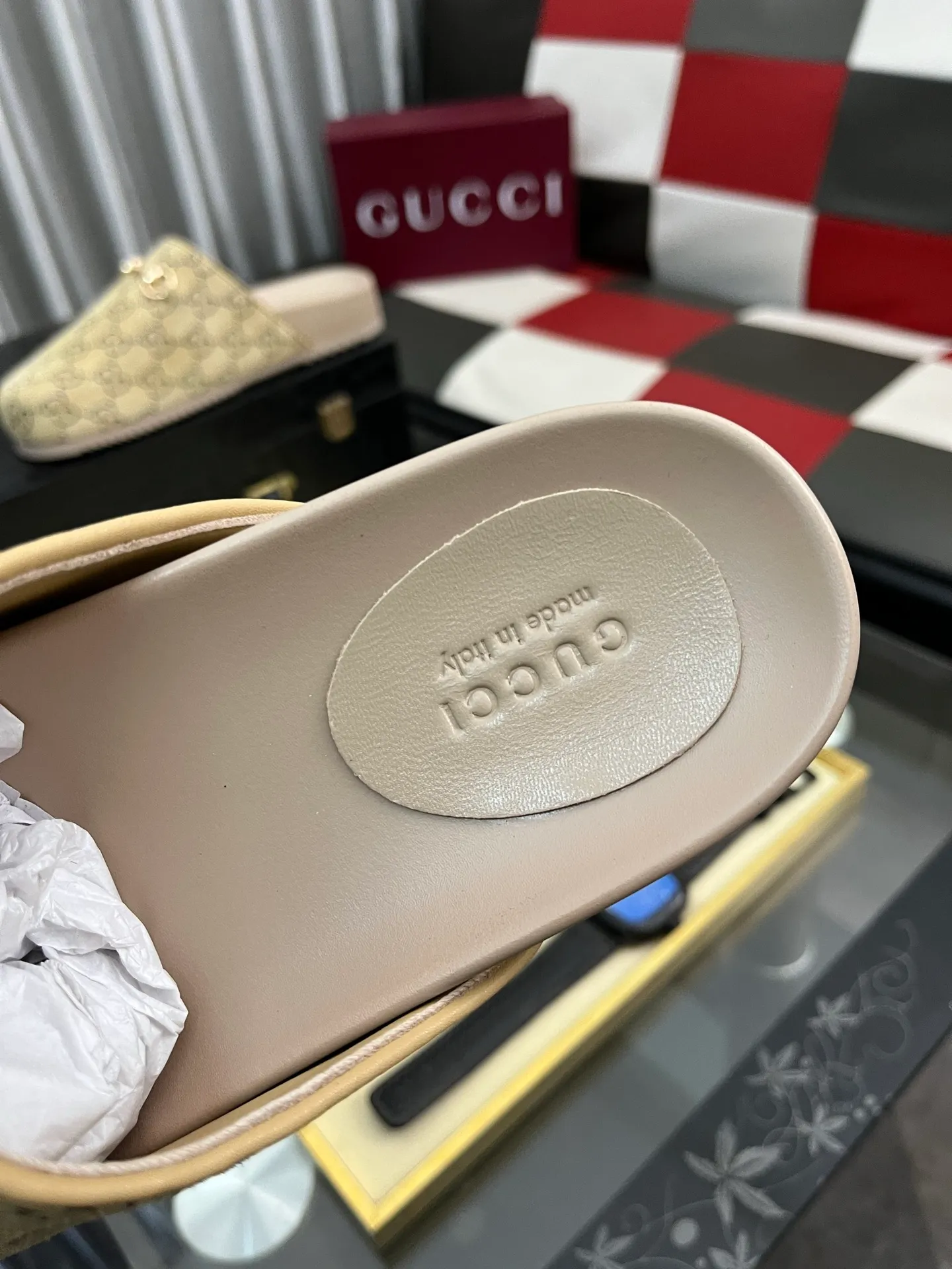 Ex-factory price: 420⌚️⌚️[Gucci] 2025 new season half-slip men's shoes, made of Italian imported first-layer frosted cowhide➕sheepskin lining, original hardware buckle, original combination wear-resistant outsole, real shot 🎬 Very comfortable on the feet, size 38-44